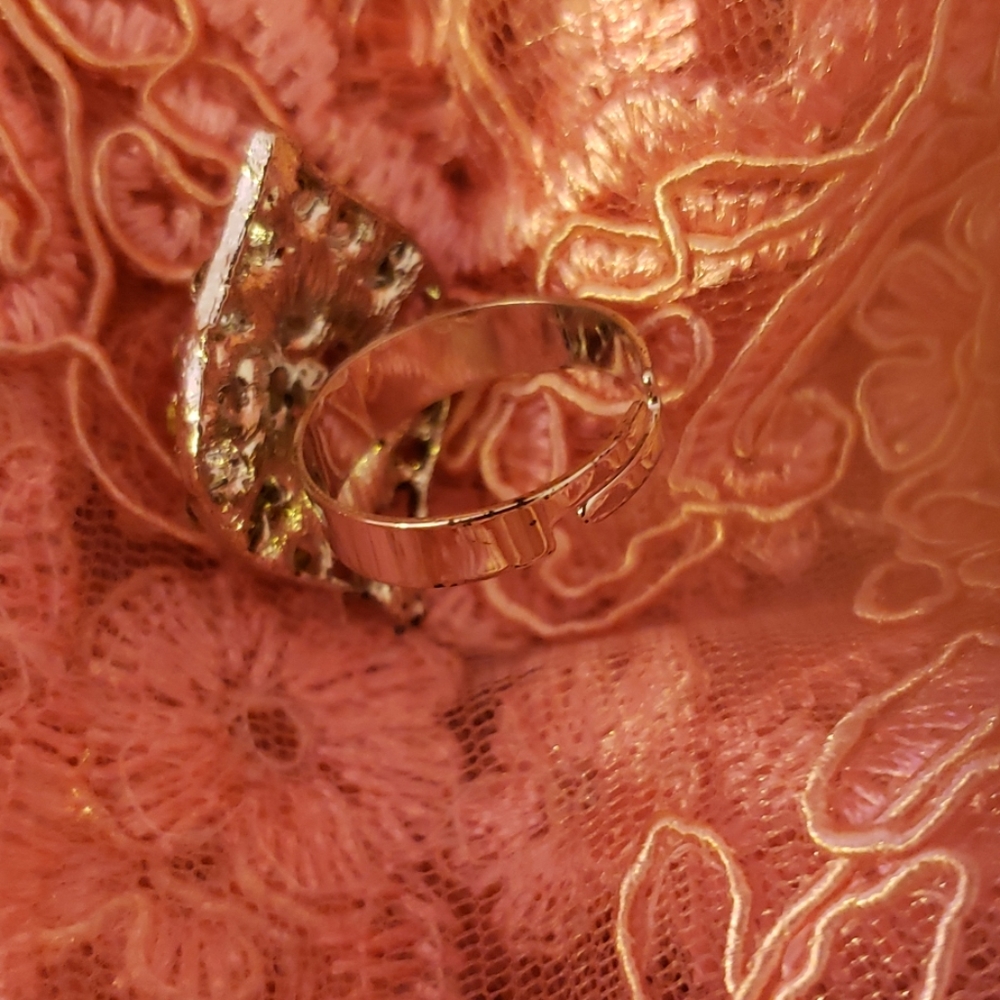Rhinestone Costume Jewelry Adjustable Ring - Picture 5 of 5